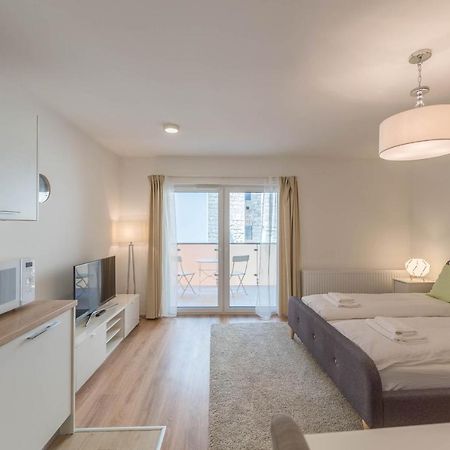 Oasis Apartments At Broadway Residence Budapest Esterno foto
