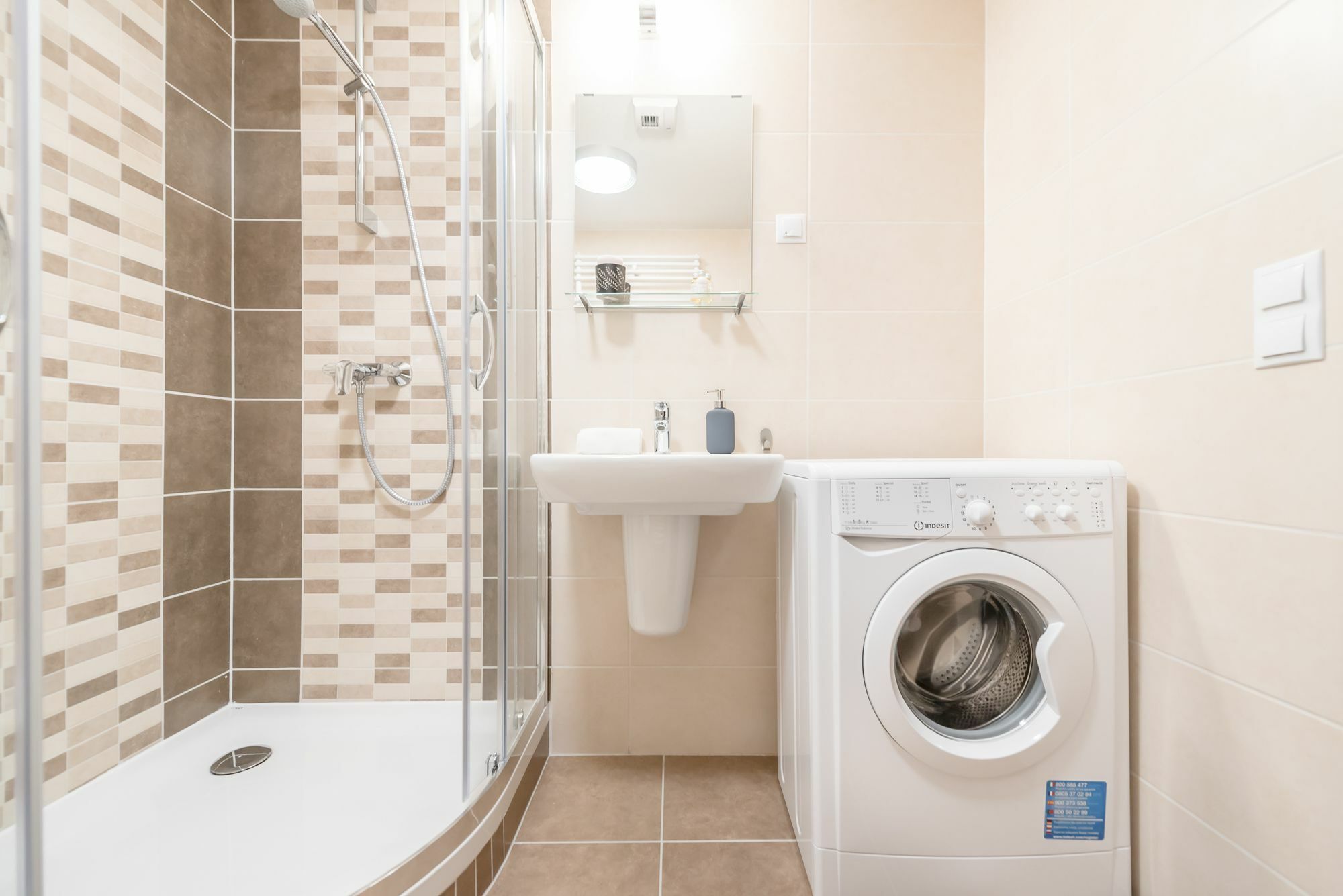 Oasis Apartments At Broadway Residence Budapest Esterno foto